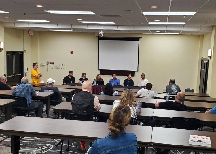 The event includes industry expert-led lectures, vendors, competitions, and late-night events.